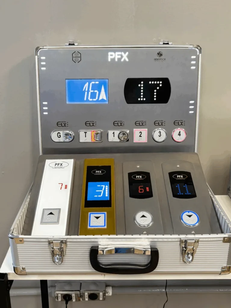 Maleta de demonstração com modelos de botoeira PFX